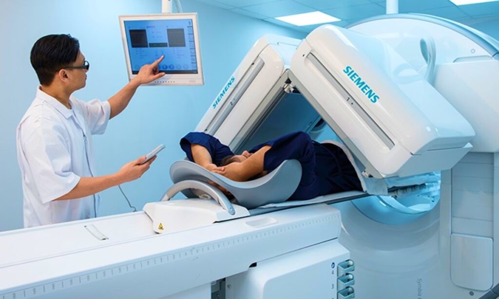 How CT Scan Centre in Noida Works and What To Expect